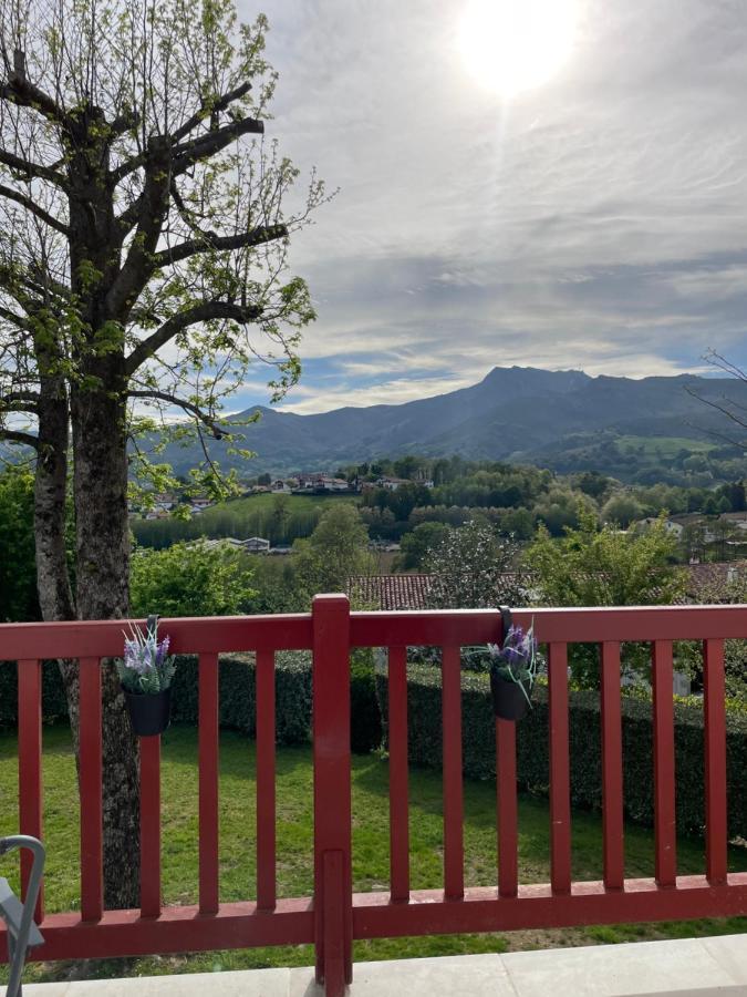 Appartement Vue Sur La Rhune Sare Buitenkant foto